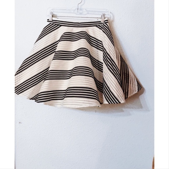 Jodi Kristopher can-can mini skirt - Picture 2 of 6